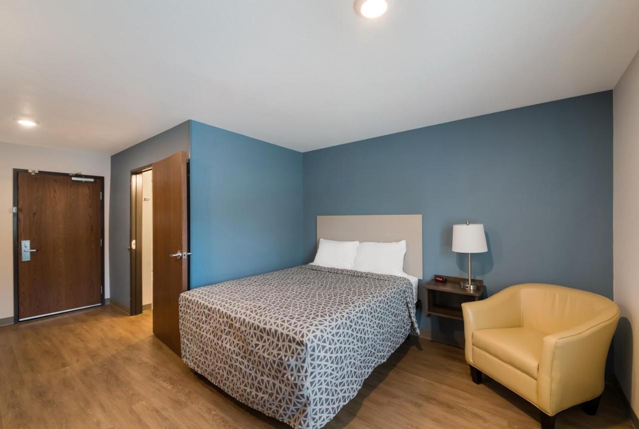 Woodspring Hotel Austin